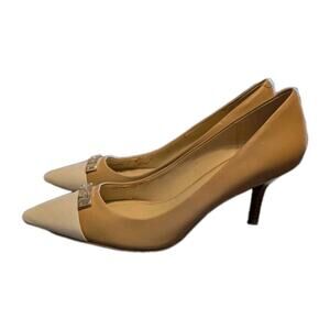 Coach Bowery Heels Pumps Cap Toe Tan & White. Size 7.5.
